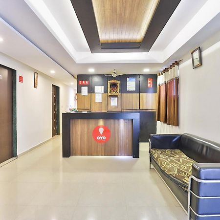 OYO 6752 Hotel Apollo Ahmedabad Exterior foto